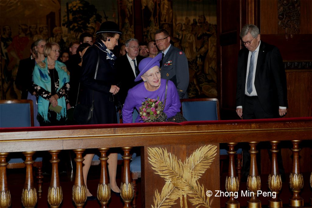Dronningen af Danmark deltog i den aarlige hoejtidelighed