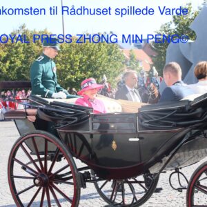 Dronning Margrethe i karet