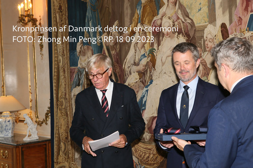 Kronprinsen deltog i en ceremoni til æresmedlem af Yacht Club de France